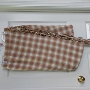 TOME AND TRUE  FRINGE SKIRT FOR WOMEN. size M (8-10).